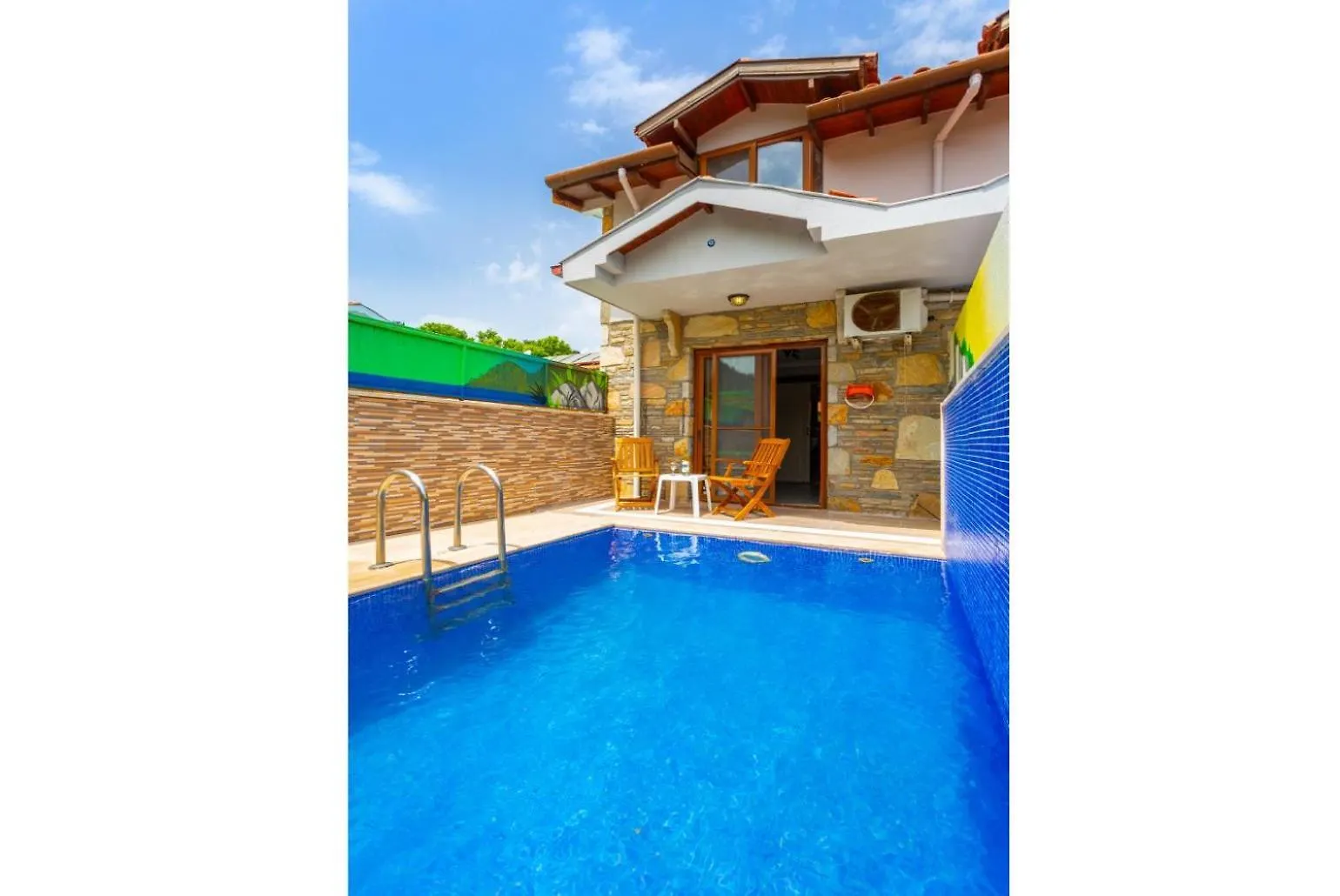 Villa Bercu Paradise ダルヤン